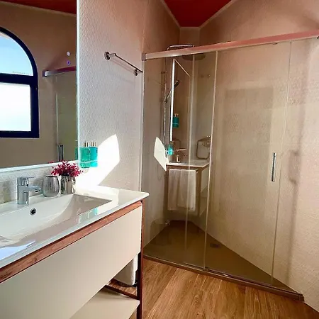 公寓式酒店 Puerta De La Ribera Centro 4*